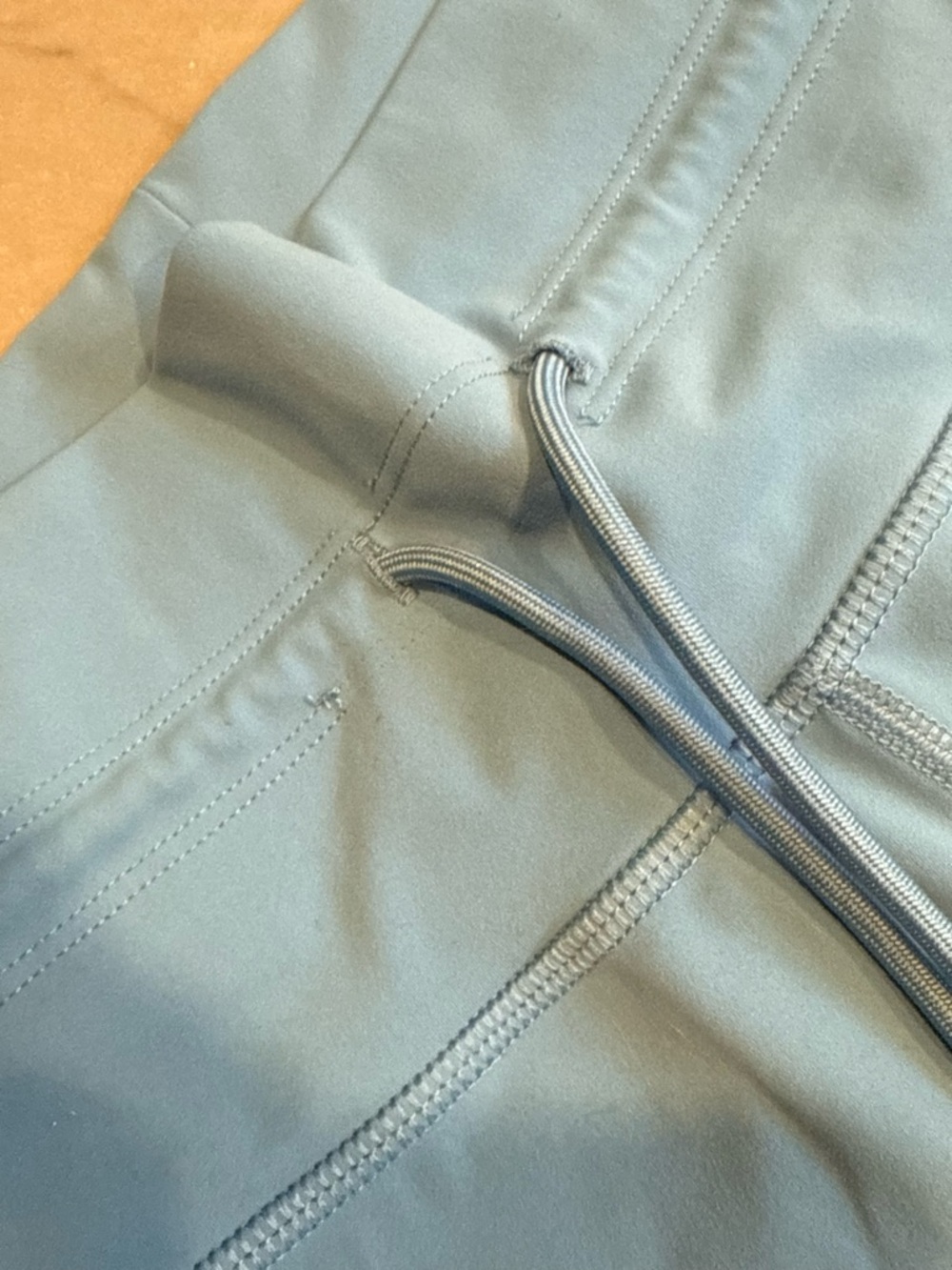 Vuori leggings and sports bra/tank - Picture 2 of 7